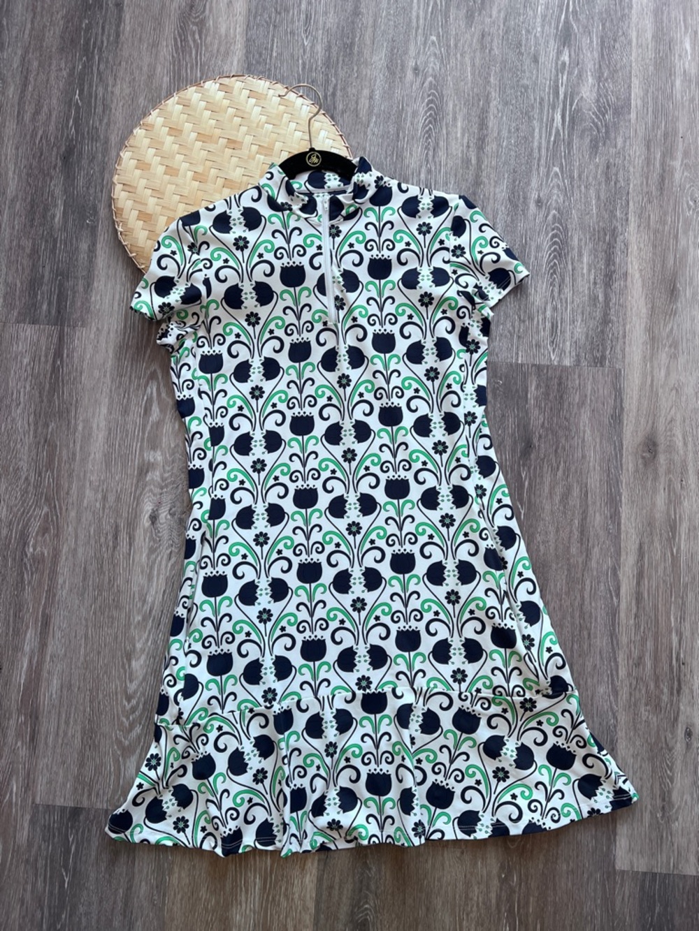 Melly M floral printed golf‎ dress w/ pockets and zipper front